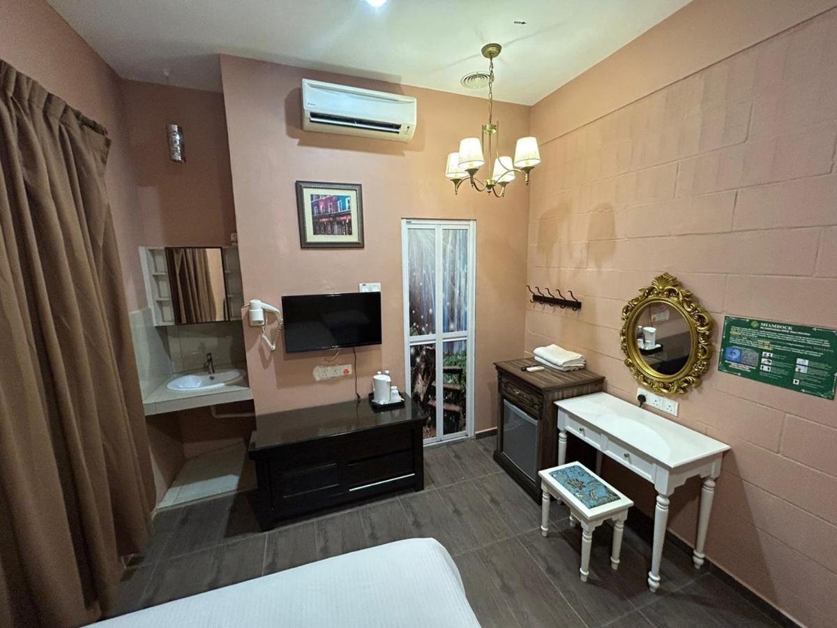 Shamrock Guest House II Ipoh Exterior photo